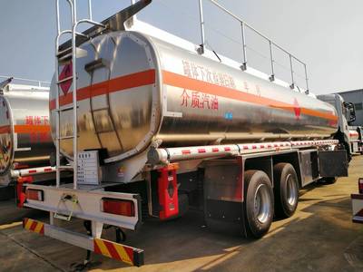 東風(fēng)天龍前四后八鋁合金運油車購買指南 專業(yè)選擇與關(guān)鍵考量